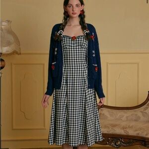 Tessa’s maiden dress